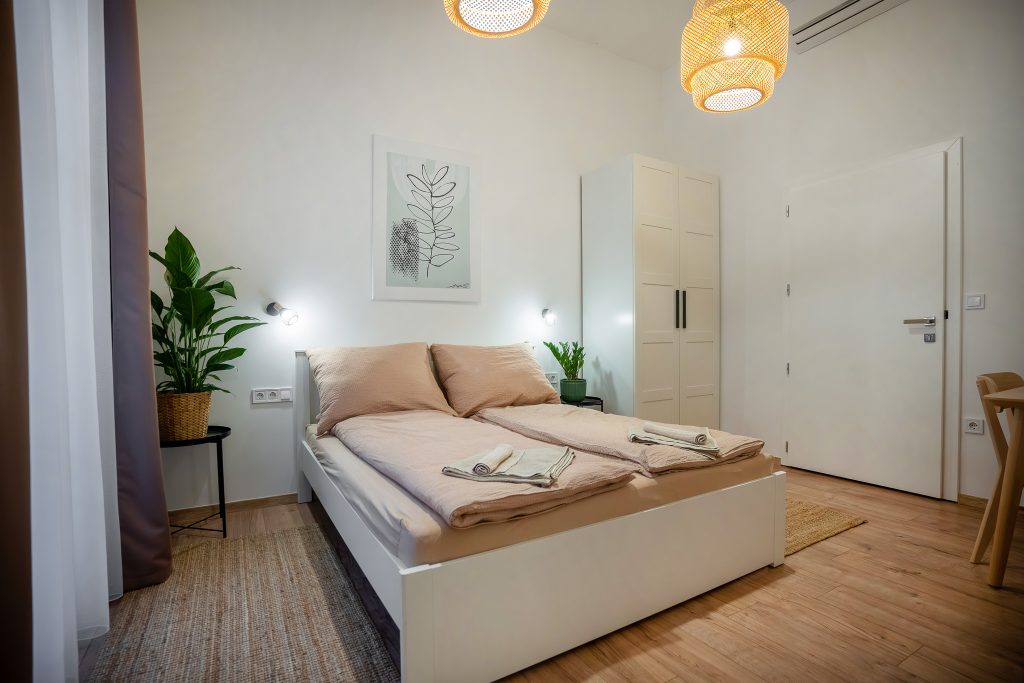 Quasi Rooms, pokój